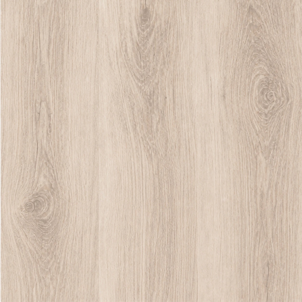 Textura de piso vinílico SPC símil roble claro, con veta natural marcada y nudos visibles en tono beige suave.